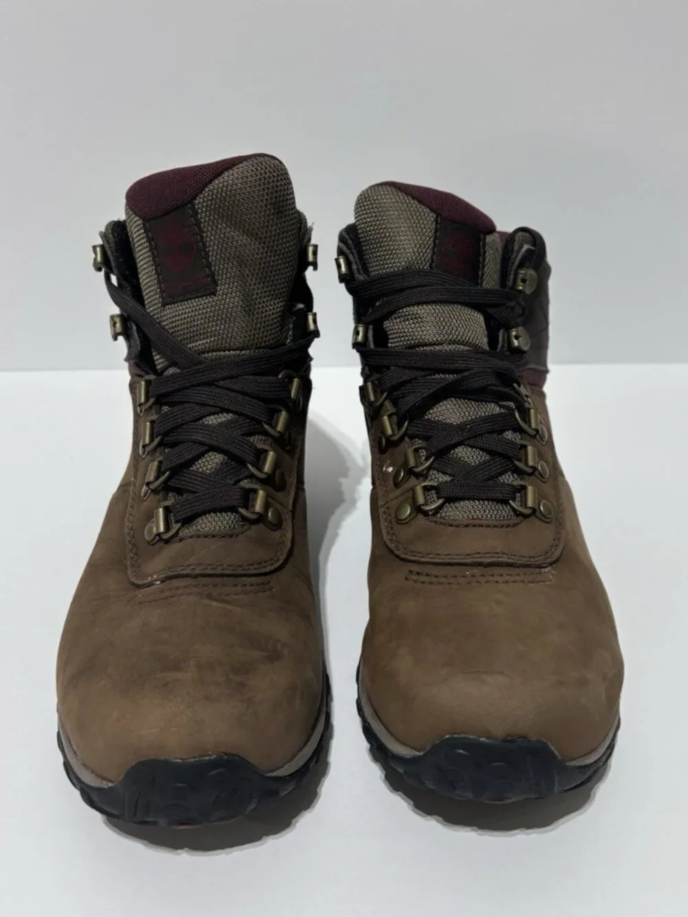 Timberland Women’s Norwood Mid Waterproof Hiking Boots, Size 8 Wide